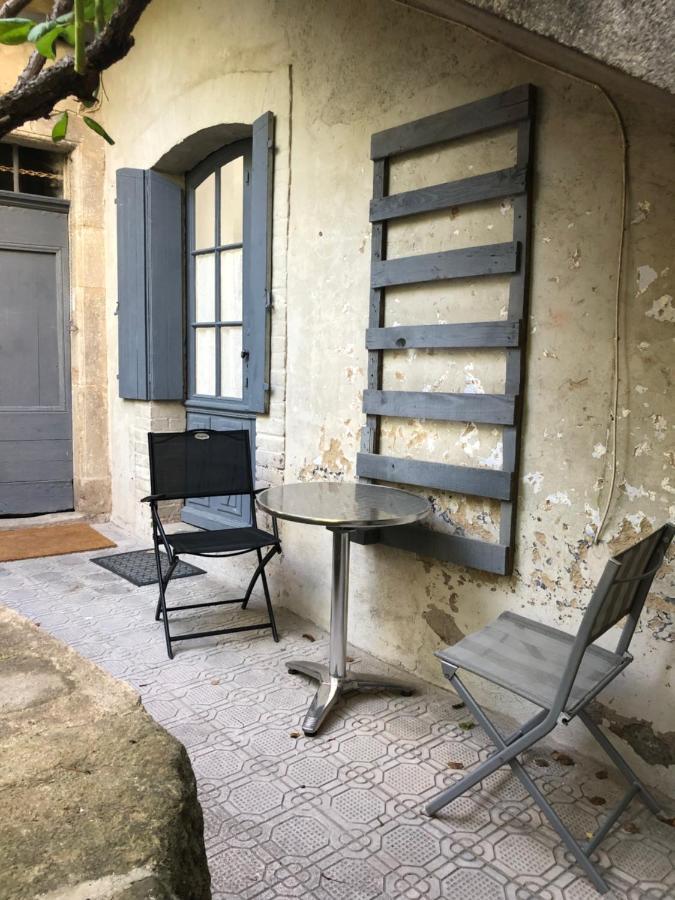 Gite Pour 2 Personnes Dans Agreable Maison D'Hotes Saint-Florent-sur-Auzonnet Luaran gambar